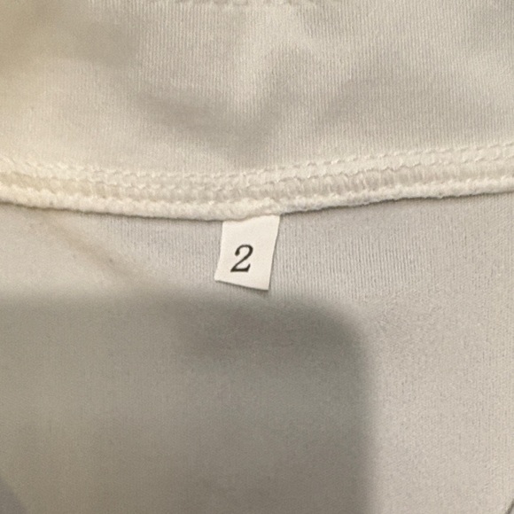 Women’s Short Sleeve Button Up Sz 2 - Picture 4 of 5